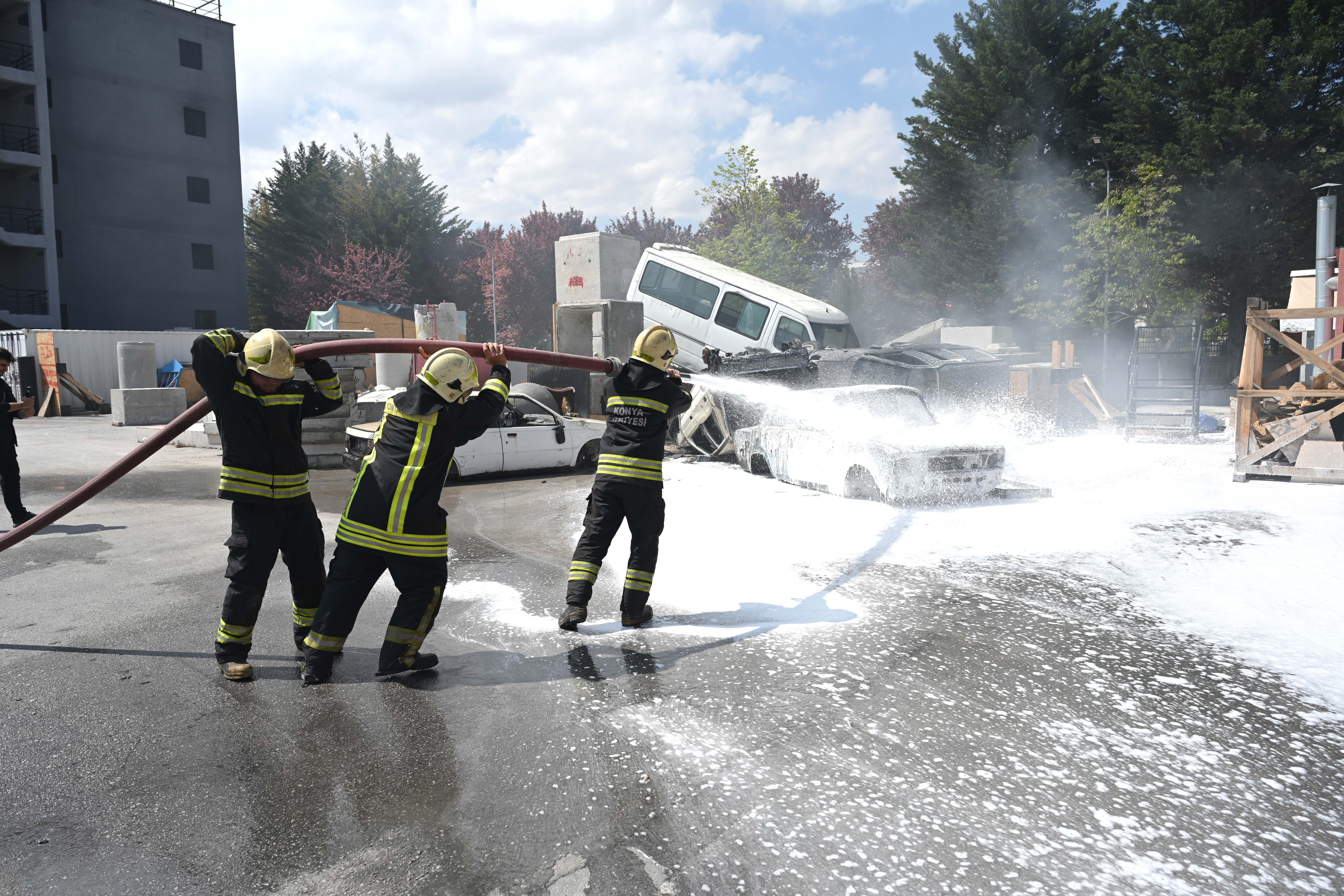 GENÇLERDEN “GÖNÜLLÜ İTFAİYECİLİK” PROJESİ’NE İLGİ ARTIYOR